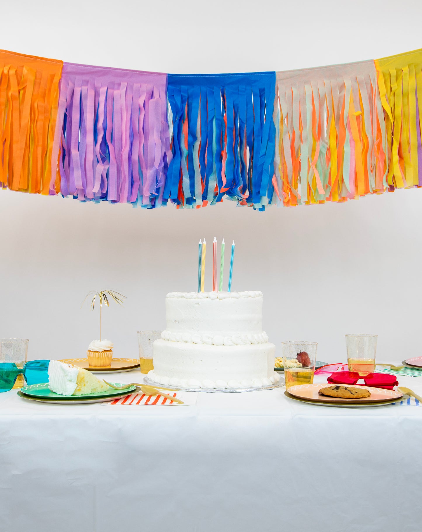 Just Party Petite Party Pack – FettiFilled Rainbow & Gold Birthday Party Supplies for 8 Guests